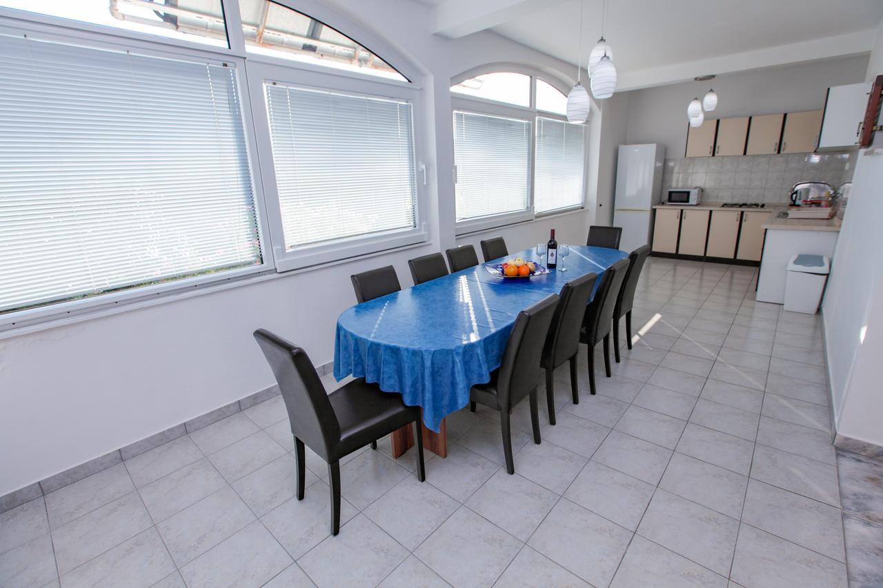 Apartments Dinko Novalja Kültér fotó