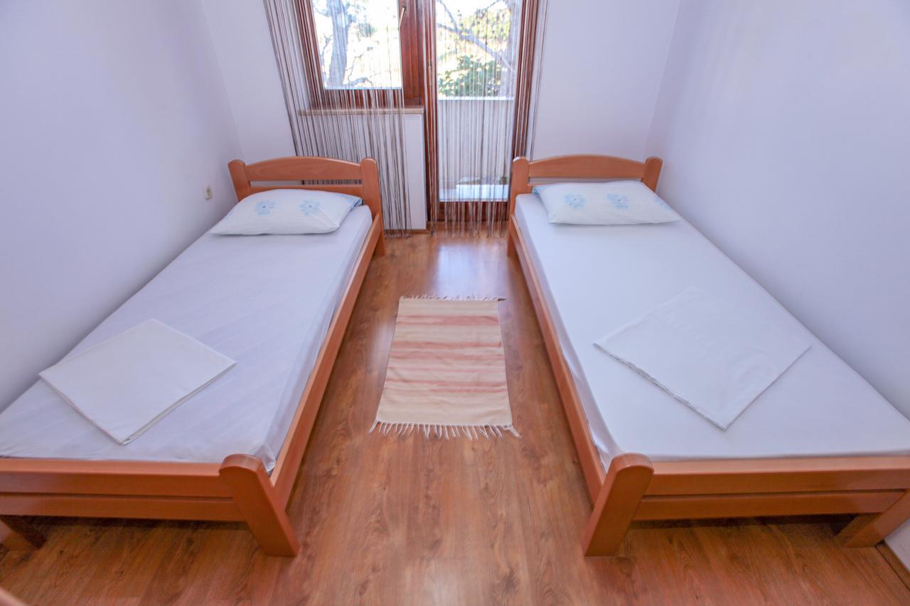 Apartments Dinko Novalja Kültér fotó