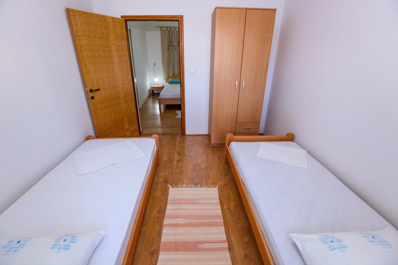 Apartments Dinko Novalja Kültér fotó